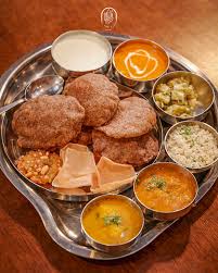 Falhari Deluxe Thali